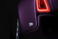 Rolls Royce Phantom VIII LWB violet feux arrière