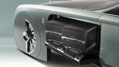 Rolls Royce Vision 100 bagagerie