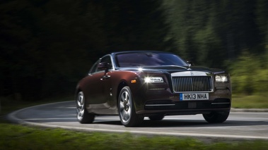 Rolls Royce Wraith marron/noir 3/4 avant droit filé