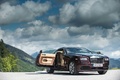 Rolls Royce Wraith marron/noir 3/4 avant droit porte ouverte