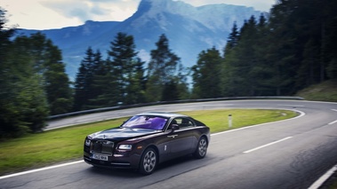 Rolls Royce Wraith marron/noir 3/4 avant gauche filé