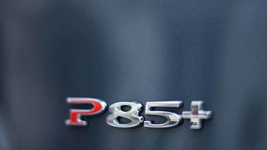 Tesla Model S P85+ anthracite logo coffre 2