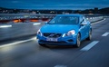 Volvo S60 Polestar bleu 3/4 avant gauche travelling 3