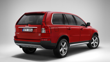 Volvo XC90 V8 rouge 3/4 arrière droit