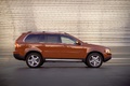 Volvo XC90 V8 rouge profil 3