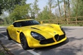 Alfa Romeo TZ3 Stradale jaune 3/4 avant droit penché