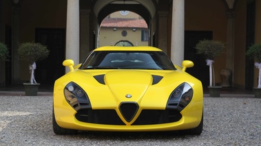 Alfa Romeo TZ3 Stradale jaune face avant