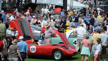 Foule Maserati rouge