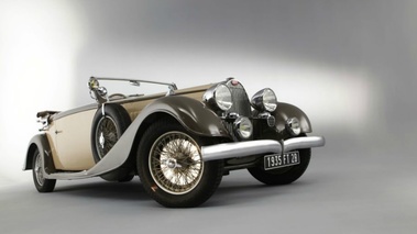 Bugatti Type 57 Vanvooren, blan+brun, 3-4 avd