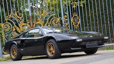 Ferrari 308 GTB, noire,  3-4 avd