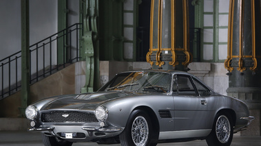 Vente Bonhams - Aston Martin DB4 GT Bertone Jet 3/4 avant gauche