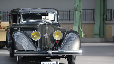 Vente Bonhams - Bentley Six anthracite face avant