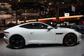 Jaguar F-Type Coupé - blanc - profil droit