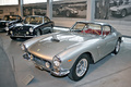 Exposition Ferrari - Panthéon Automobile de Bâle - 250 GTB gris 3/4 avant gauche