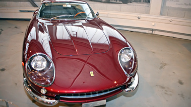 Exposition Ferrari - Panthéon Automobile de Bâle - 275 GTB SWB bordeaux face avant