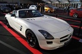 Mercedes SLS AMG Roadster blanc 3/4 avant droit