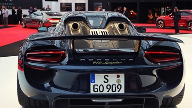 Porsche 918 Spyder bleu face arrière