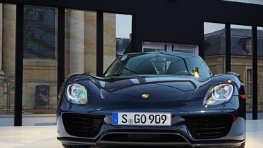 Porsche 918 Spyder bleu face avant