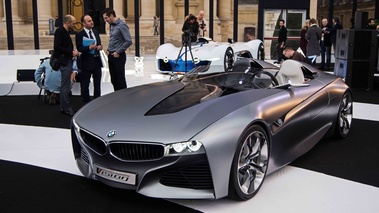 BMW Vision Connected Drive 3/4 avant gauche