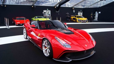 Ferrari F12 TRS 3/4 avant droit 