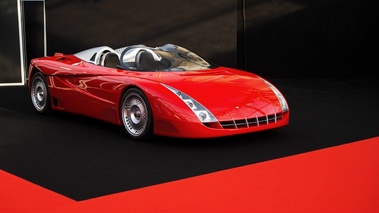 Festival Automobile International de Paris 2017 - Fioravanti C100r rouge 3/4 avant droit