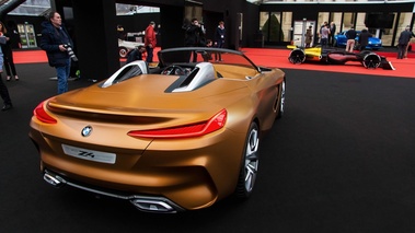 Festival Automobile International de Paris 2018 - BMW Z4 orange mate 3/4 arrière droit