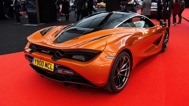 Festival Automobile International de Paris 2018 - McLaren 720S orange 3/4 arrière droit