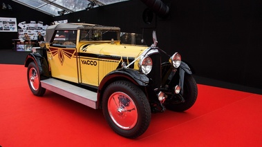 Festival Automobile International de Paris 2018 - Voisin noir/jaune 3/4 avant droit