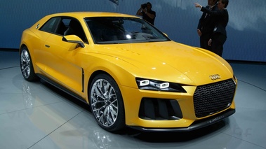 Audi Sport Quattro Concept jaune 3/4 avant droit