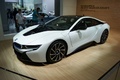 BMW i8 blanc 3/4 avant gauche