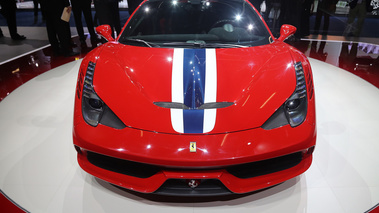 Ferrari 458 Speciale rouge face avant 2