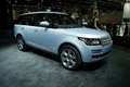 Range Rover Hybrid bleu 3/4 avant droit