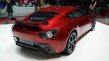 Salon de Genève 2012 - Aston Martin V12 Zagato rouge 3/4 arrière droit