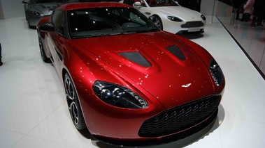 Salon de Genève 2012 - Aston Martin V12 Zagato rouge 3/4 avant droit