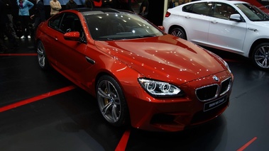 Salon de Genève 2012 - BMW M6 orange 3/4 avant droit