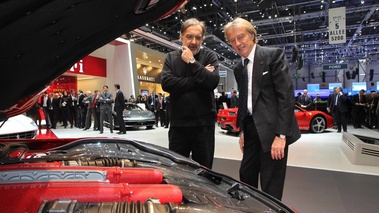 Salon de Genève 2012 - Ferrari F12 Berlinetta rouge moteur