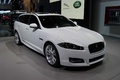 Salon de Genève 2012 - Jaguar XF Sportbrake blanc 3/4 avant droit