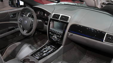 Salon de Genève 2012 - Jaguar XKR-S Convertible blanc intérieur