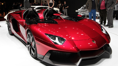 Salon de Genève 2012 - Lamborghini Aventador J rouge 3/4 avant droit