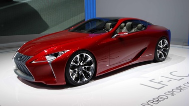 Salon de Genève 2012 - Lexus LF-LC rouge 3/4 avant gauche