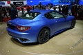 Salon de Genève 2012 - Maserati GranTurismo Sport bleu 3/4 arrière droit