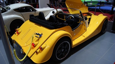 Salon de Genève 2012 - Morgan +E jaune 3/4 arrière droit