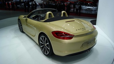 Salon de Genève 2012 - Porsche Boxster jaune 3/4 arrière gauche