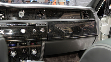Salon de Genève 2012 - Rolls Royce Phantom MkII gris tableau de bord