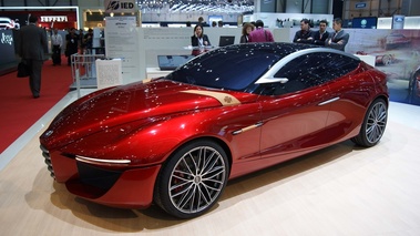 Salon de Genève 2013 - Alfa Romeo ItalDesign Gloria 3/4 avant gauche