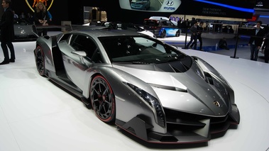 Salon de Genève 2013 - Lamborghini Veneno 3/4 avant droit