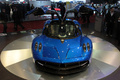 Salon de Genève 2013 - Pagani Huayra bleu face avant portes ouvertes