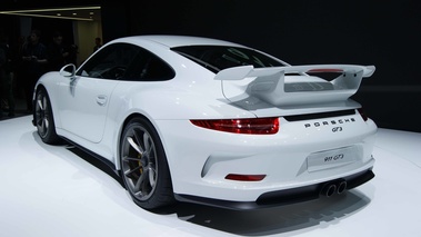 Salon de Genève 2013 - Porsche 991 GT3 blanc 3/4 arrière gauche