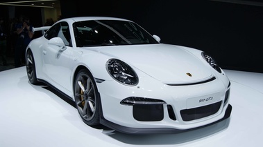 Salon de Genève 2013 - Porsche 991 GT3 blanc 3/4 avant droit