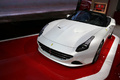 Ferrari California T blanc 3/4 avant gauche